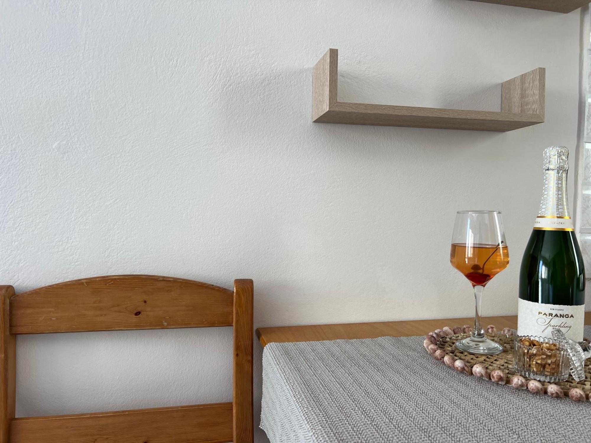 Artemis Rooms Two Steps By The Sea Platanés Esterno foto