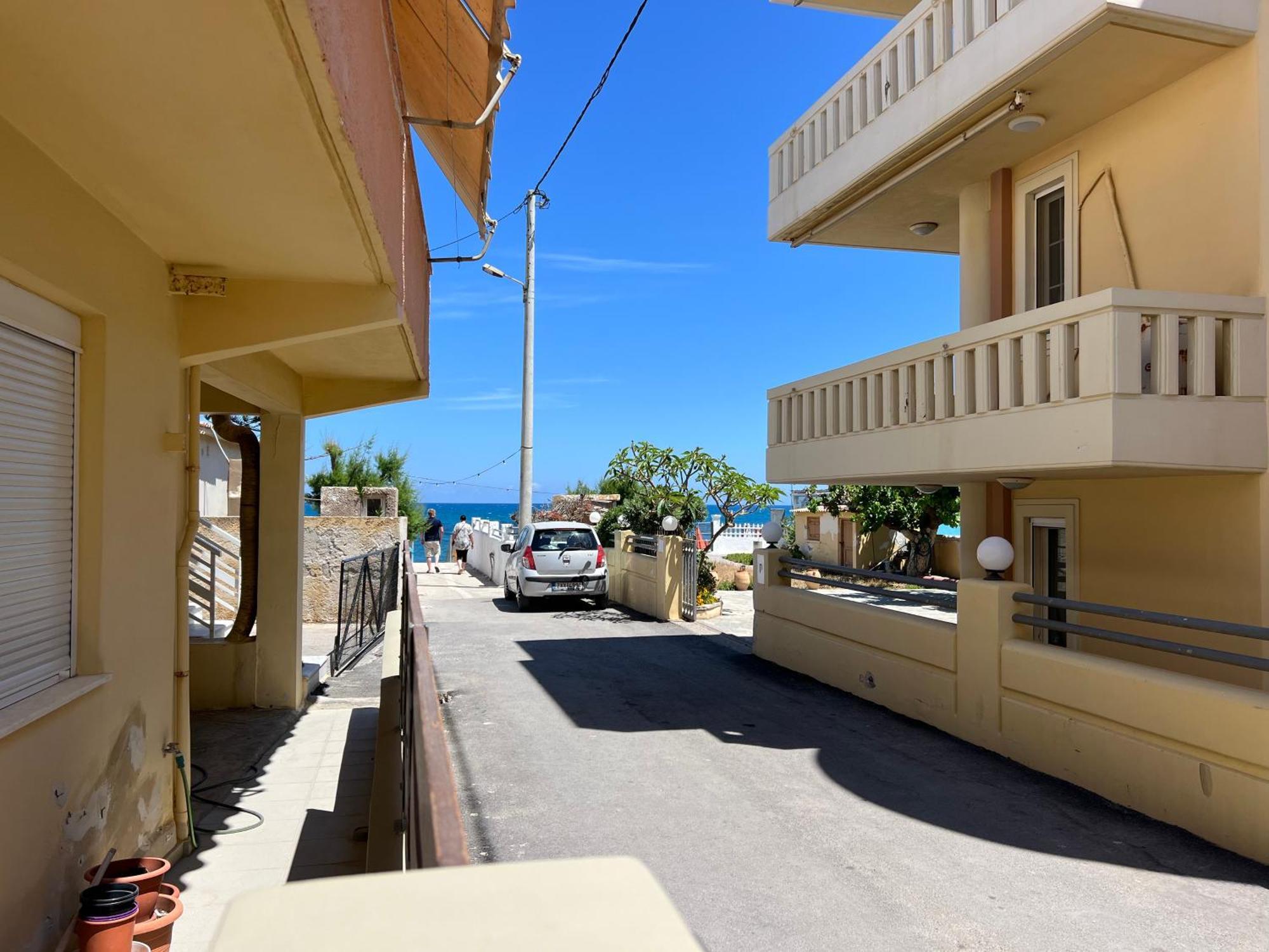 Artemis Rooms Two Steps By The Sea Platanés Esterno foto